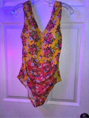 Matilda Jane one piece women's swimsuit Size Medium - adorable floral print